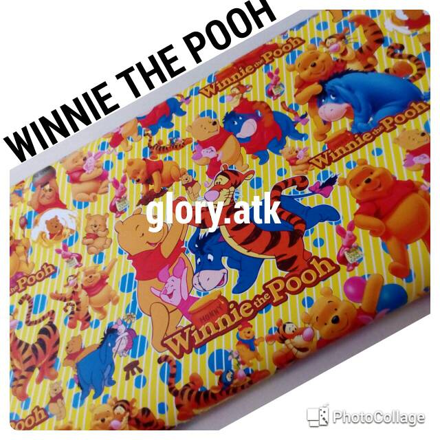

KERTAS KADO KARAKTER WINNIE THE POOH WARNA