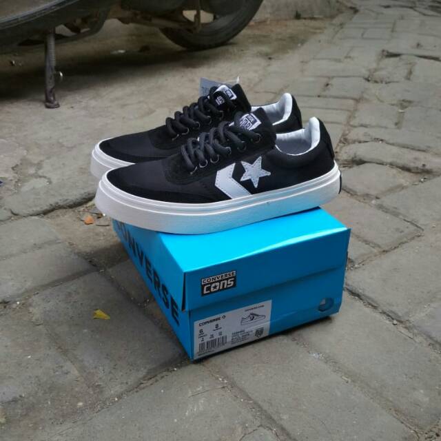 harga sepatu converse courtlandt ox