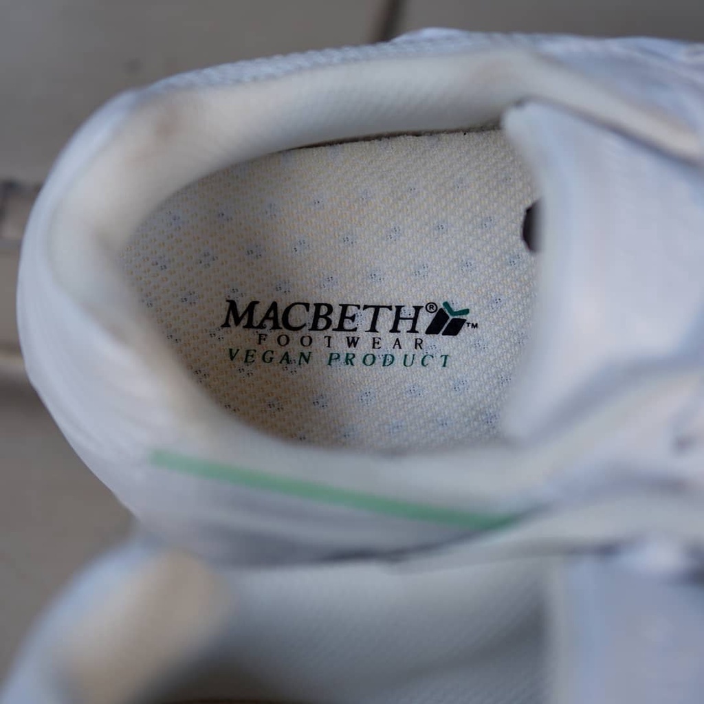 Macbeth Fischer White White
