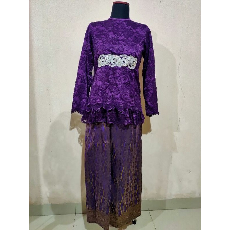 preloved baju pesta muslimah/ baju wisudah/kebaya wisudah