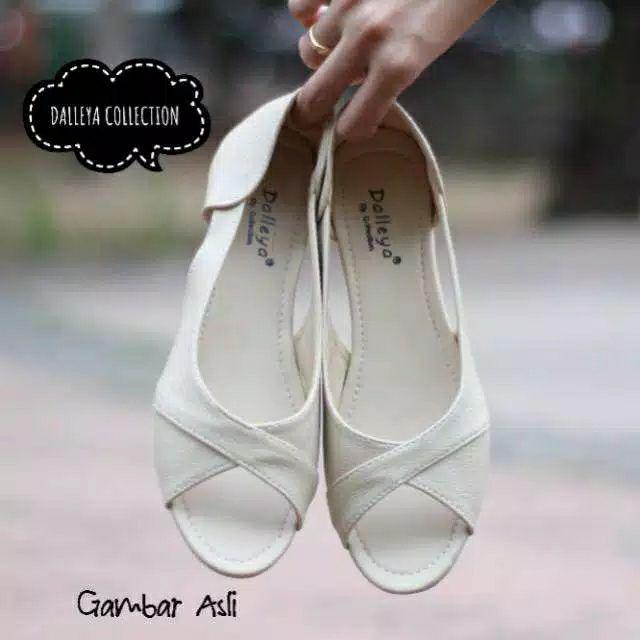 JOTUN - Lily Shoes Sepatu slip on wanita real pict cantik casual berkualitas-KREM