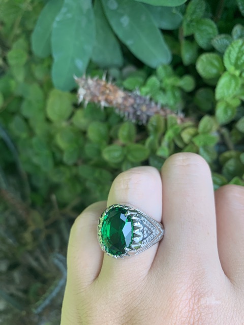 Cincin Pria Akik Zamrud Green Emerald High Quality Cutting Mewah Berkelas Kantoran Ring Warna Perak