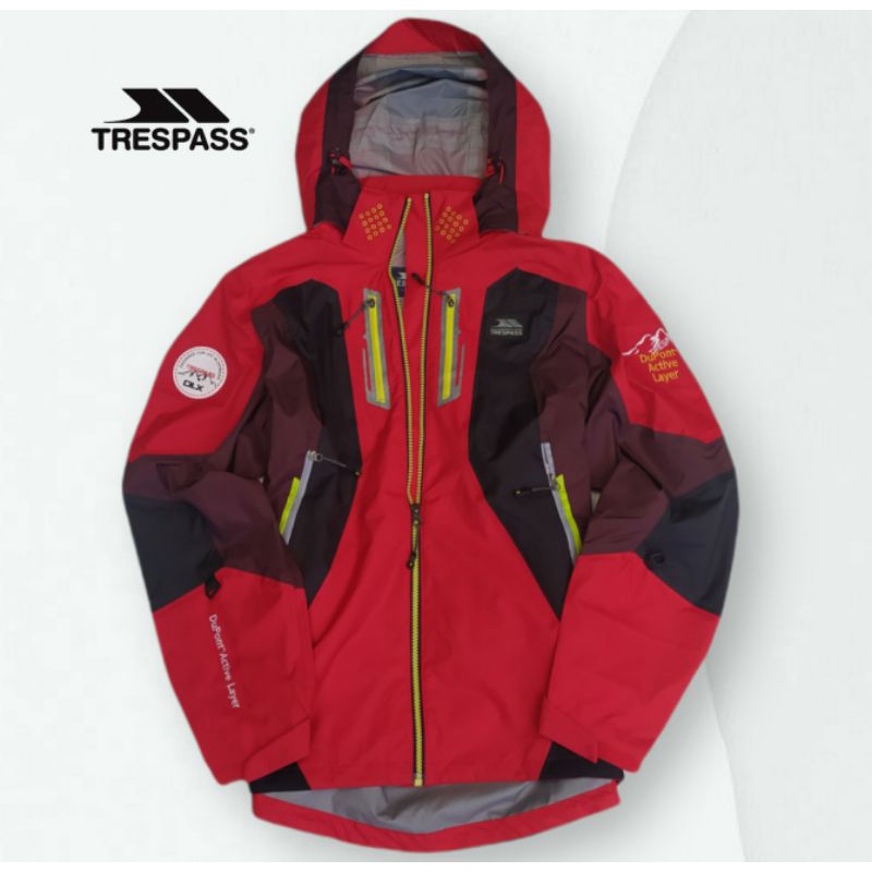 JAKET OUTDOOR TRESPASS DLX