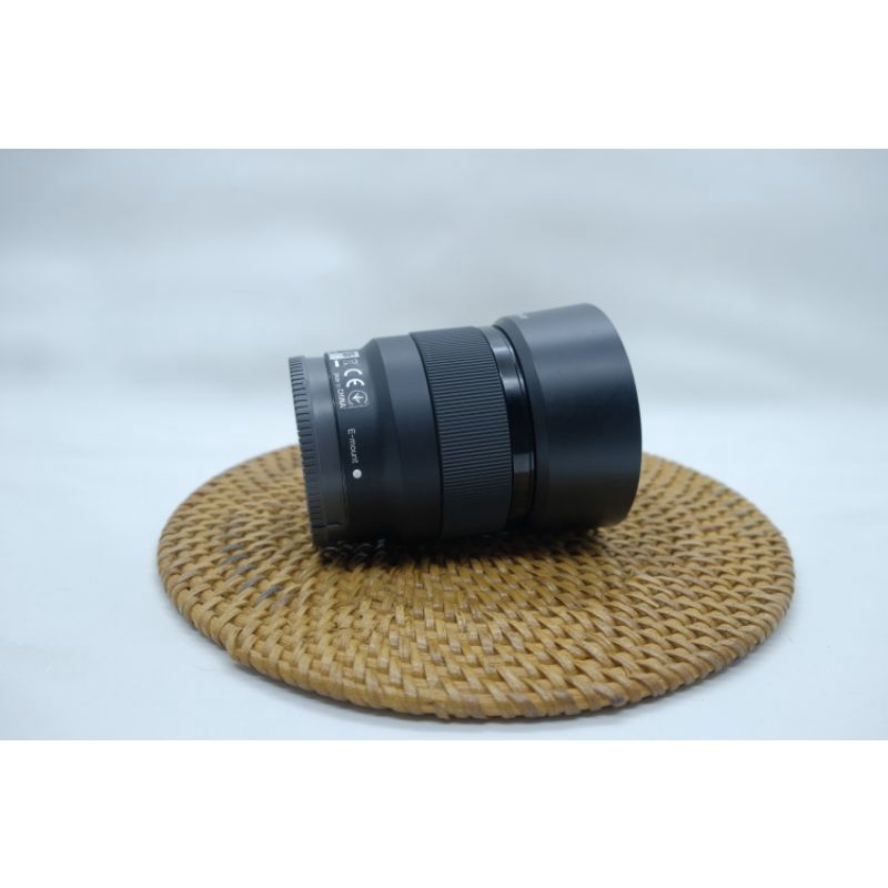 Lensa fix 50mm f1.8 FE like new for sony a6000 a6400