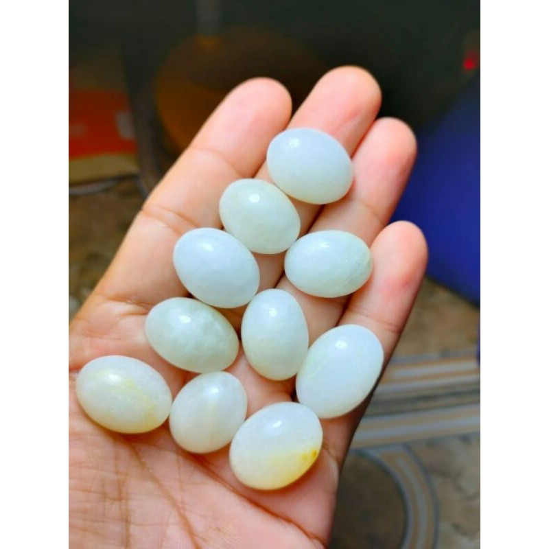 Batu cincin listone mani gajah putih Lampung asli berjalan di air cukai atau di air jeruk nipis