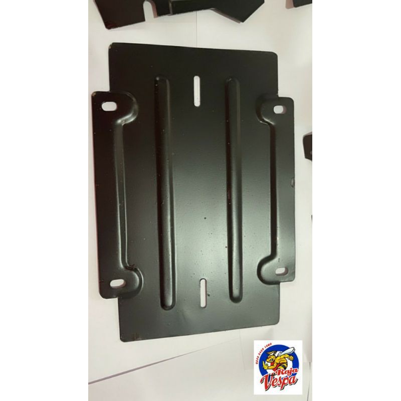 Tatakan Dudukan Plat Nomor Vespa Super Sprint Belakang