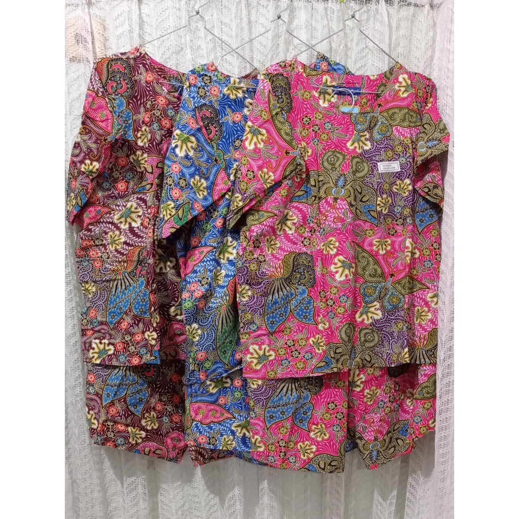 Setelan Kencana Ungu Lengan Pendek Celana Pendek Motif Bunga