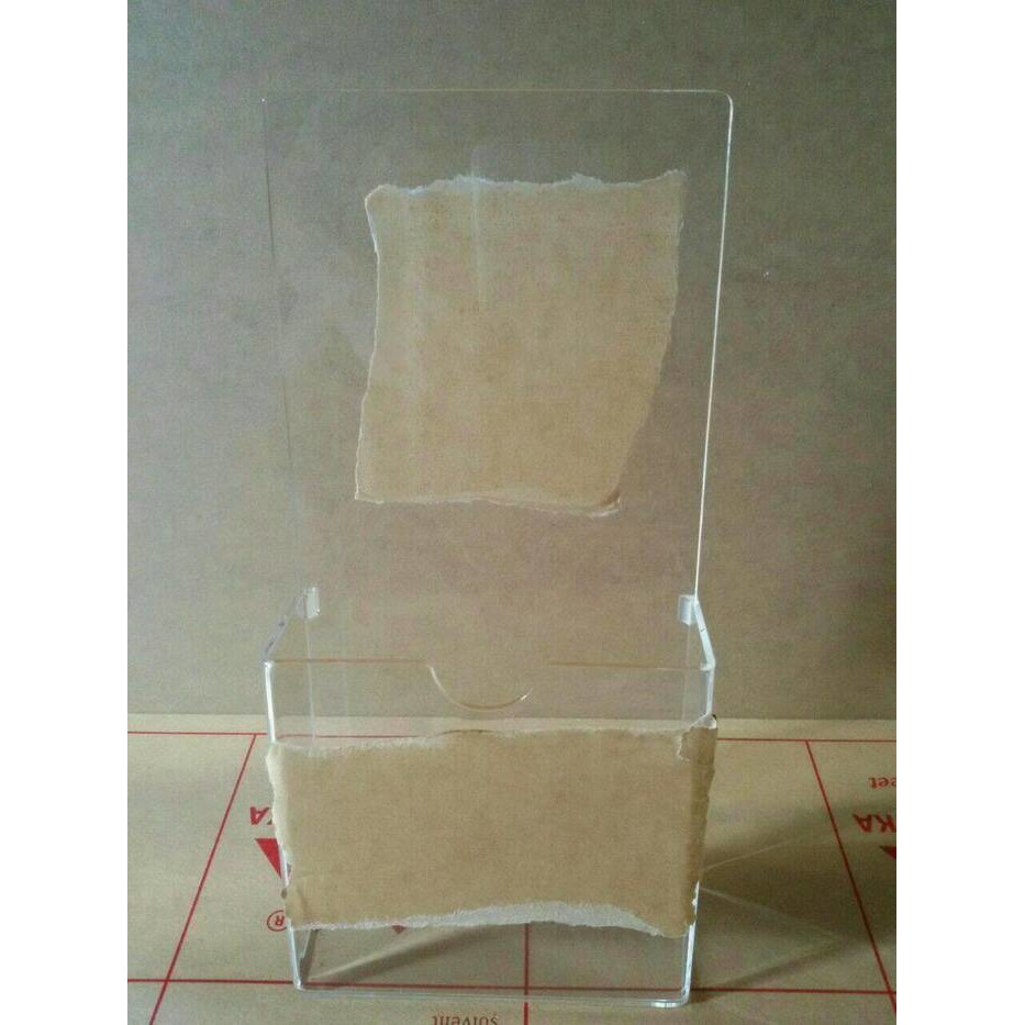 

TEMPAT BROSUR UKURAN 16X22CM ( Ukuran brosur A5 (15x21cm)