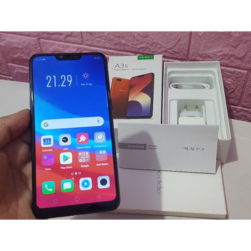 OPPO A3S RAM 4GB / 64GB 4G LTE Duos Layar Poni 6,2in Facelock Mulus