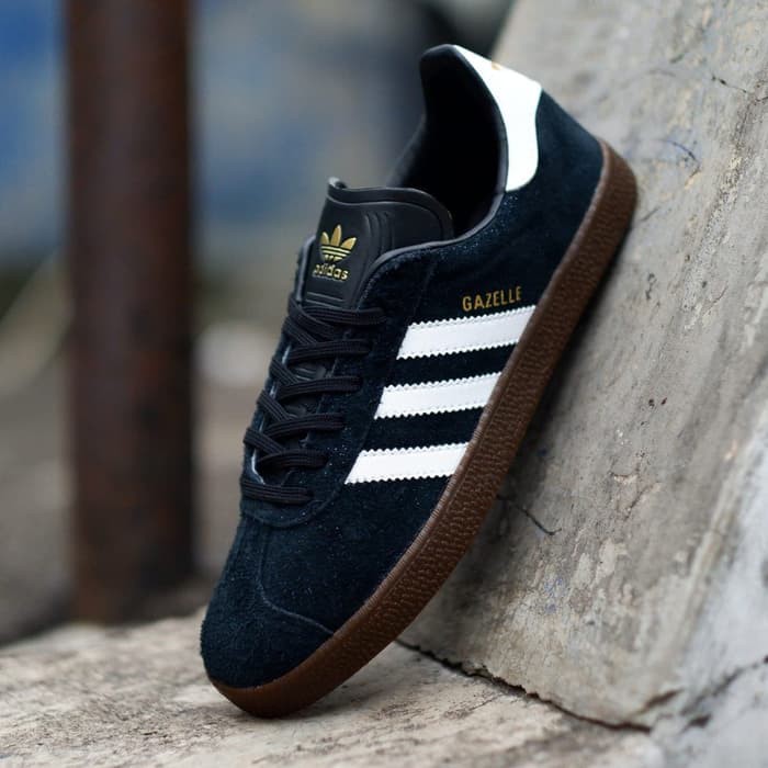 gazelle black gum sole