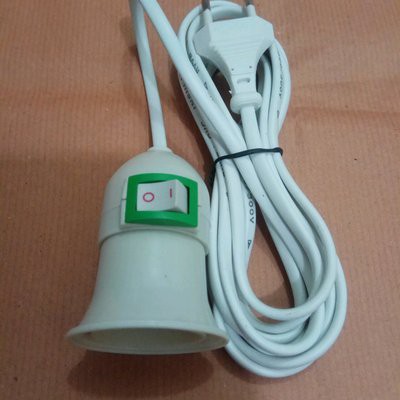 Fiting Gantung Kabel 5 Meter 5m Saklar On/Off ( Tahan Panas)