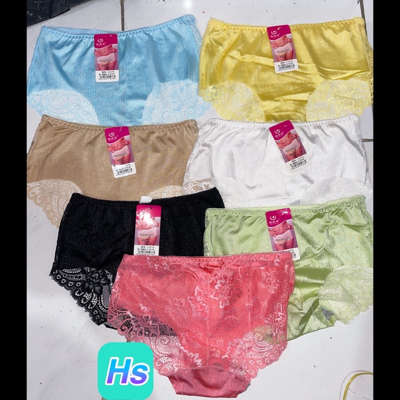 CELANA DALAM SEAMLESS SETENGAH BRUKAT MOTIF DEPAN POLOS KODE 15078/UNDIES IMPORT