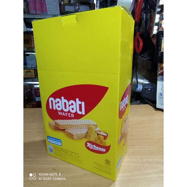 

1 box wafer nabati richeese 20s rp 500