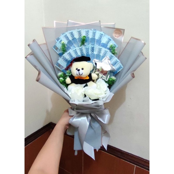 Graduation bouquet money