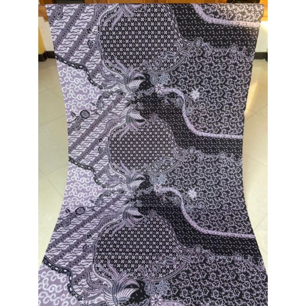 Kain Batik Solo Sragen motif merak