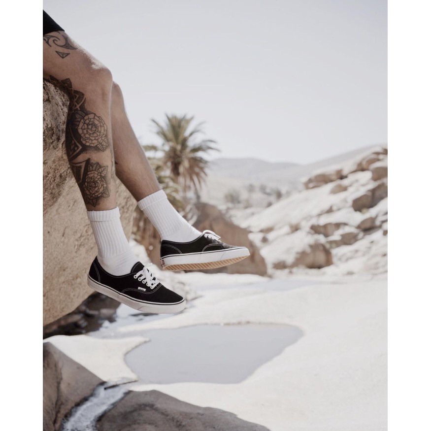 Vans Era Black / White (Resmi PT. Navya)