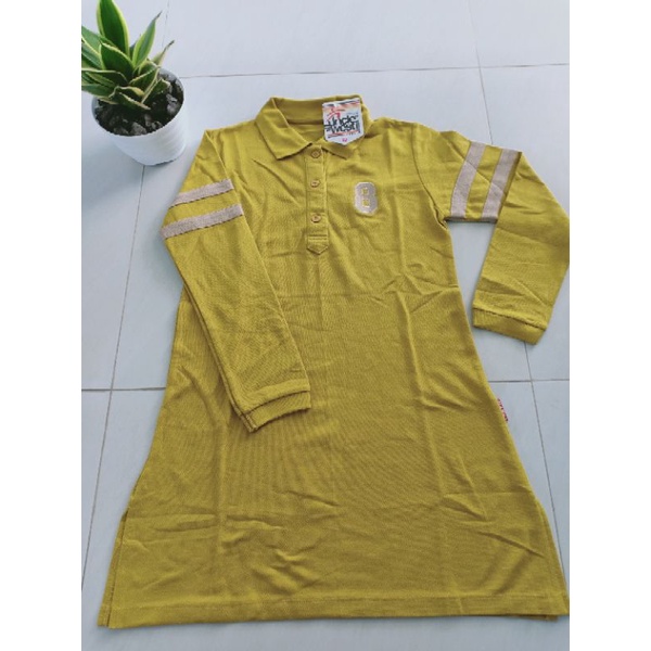 BAJU OLAHRAGA UNCLEWEST