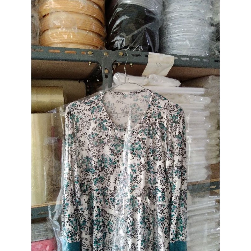 Plastik laundry lubang hanger 60 x 150cm (isi 10 lembar) Murah