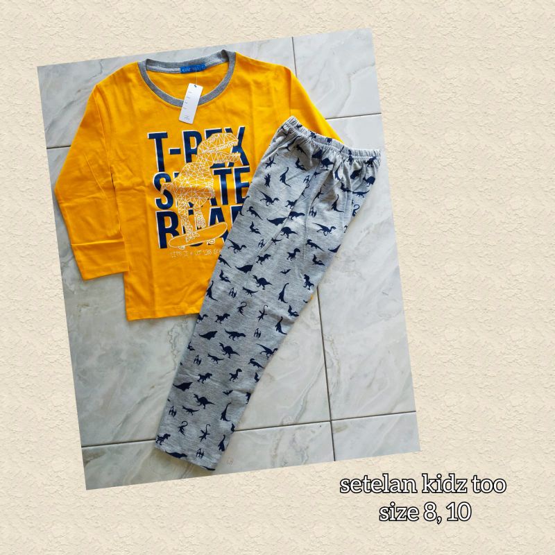 setelan kidz too / piyama kidz too / setelan anak laki- laki