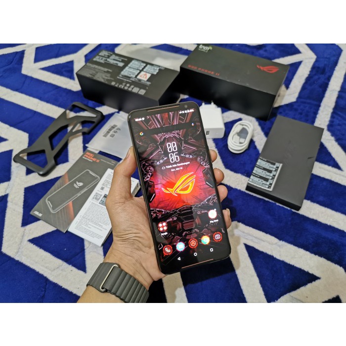 [ Hp / Handphone ] Asus Rog Phone 2 Garansi Resmi Indonesia Bekas / Second / Seken / 2Nd