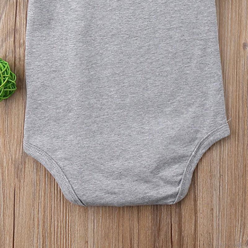 Kaos Jumper Bayi Kaos MOM DAD ME Import Usia 0 - 12 Bulan - Jumper Bayi Abu - Jumper Bayi Lucu SALE