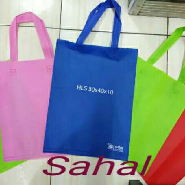 

Ulang taun/souvenir/Goodie bag kain spundbond tali 30x40x10