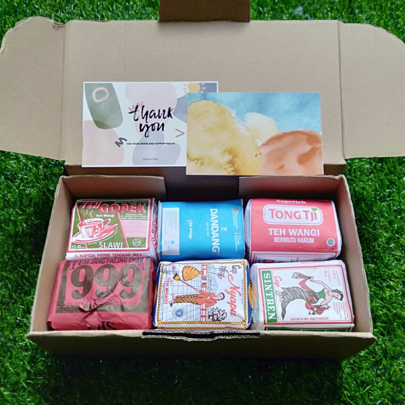 

Teh/ Teh tubruk paket 6 teh/ tubruk gopek nyapu sintren dandang biru 999 gardoe/ Teh tubruk Jawa/ Teh tubruk Solo/ Teh melati/ Teh racikan Solo/ Teh racikan/ Teh viral solo/ Teh racik