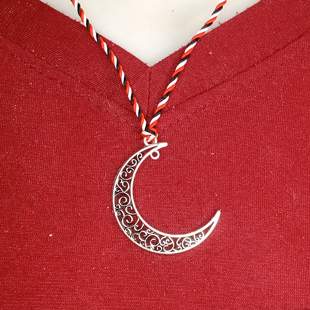 Kalung Tridatu Liontin Bulan