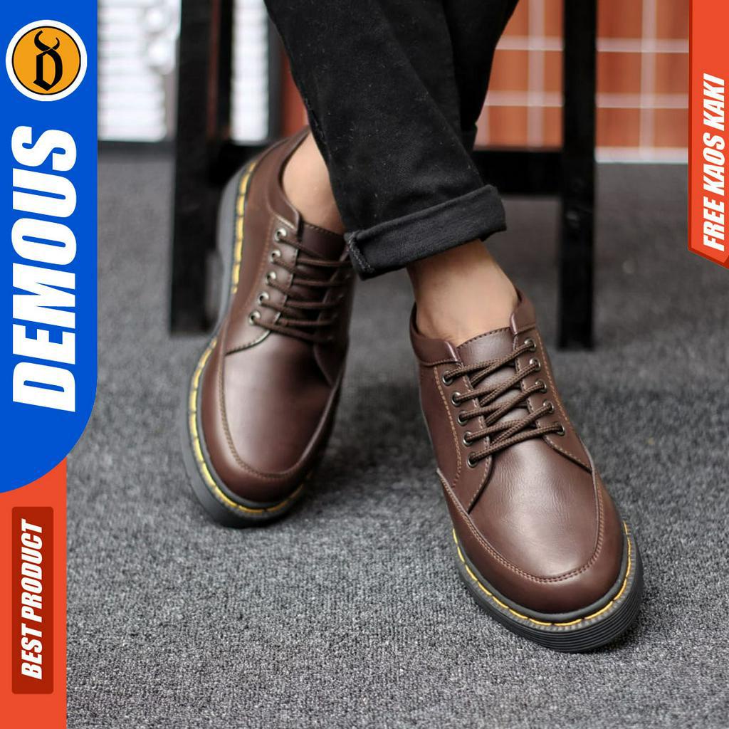 DEMOUS FUSI - Sepatu Formal Pantofel Docmart Low Boots Kulit PU Kerja Pria