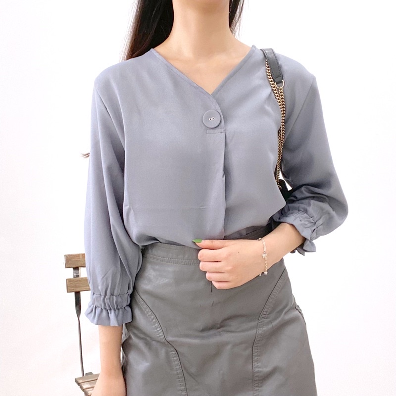 CLEYA Blouse V Neck Button Atasan Wanita Casual 0311 116