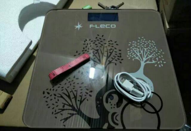 TIMBANGANG BADAN DIGITAL FLECO F605A