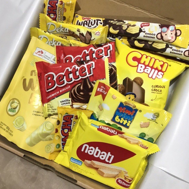 

Snack Box / snackbox / Giftbox/ Gift Box / Hampers / Kado Wisuda / Kado Ultah / Kuning / murah