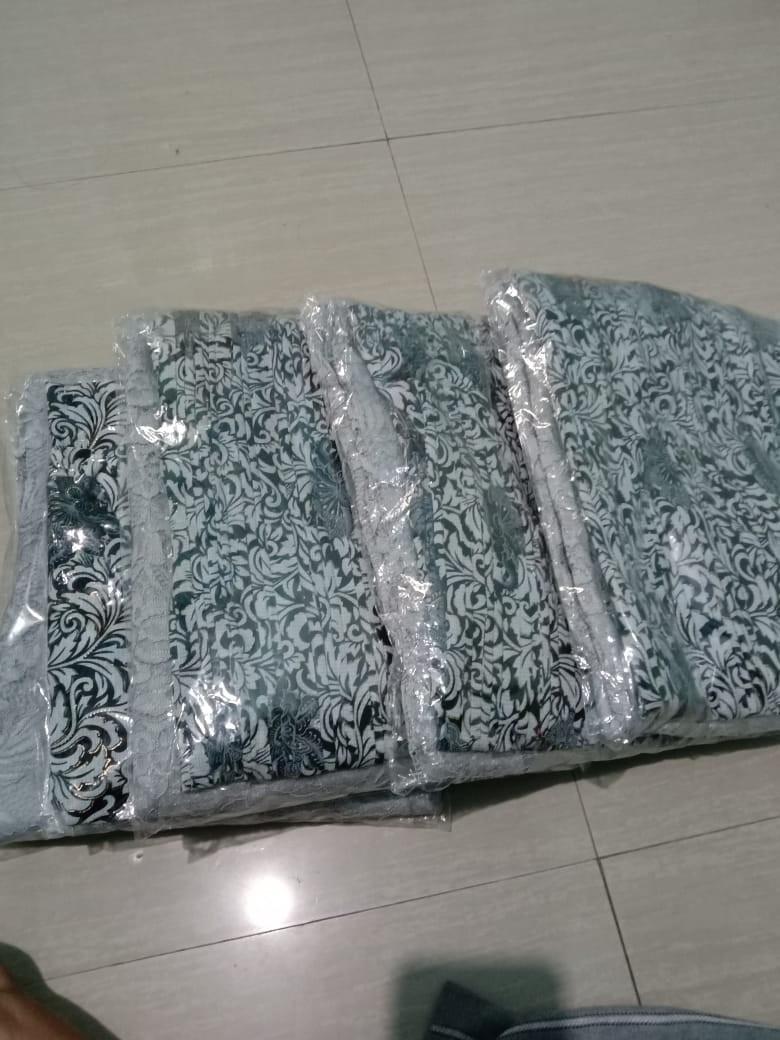 Couple / Couple Kebaya Modern / Couple Batik / Kebaya Brokat Modern / Tunik Brukat / Kebaya Tunik