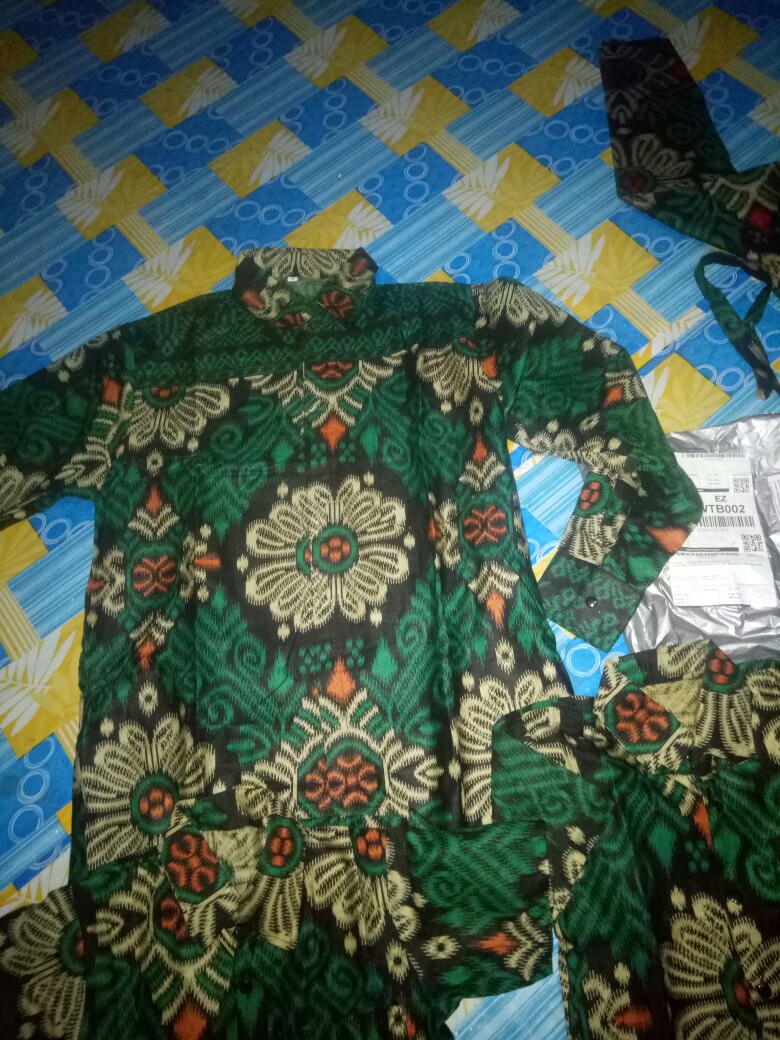 Couple Batik Terbaru Zaen Couple Keluarga Bisa Pisah New New New Motif Songket Ijo