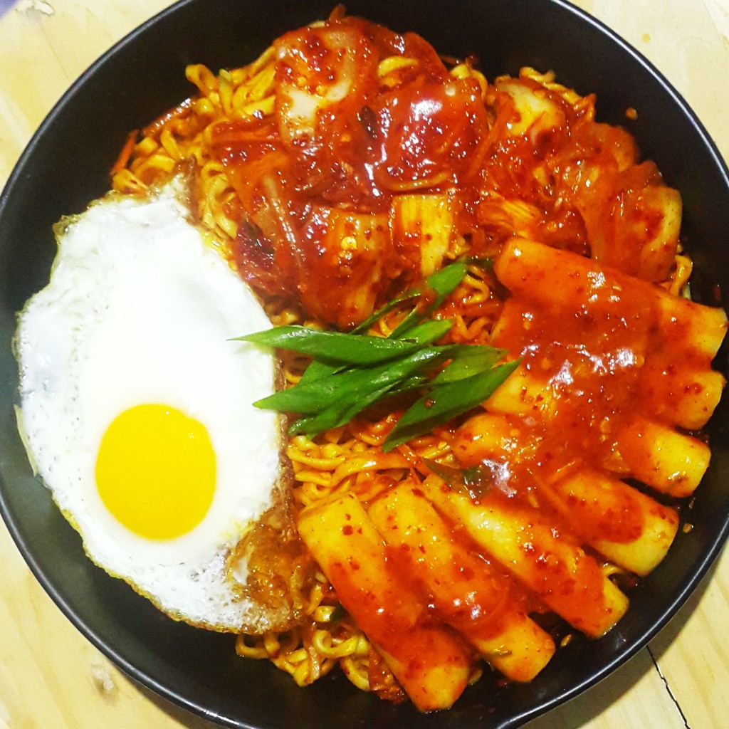 Rabokki/ Rapokki Viral/ Ramyeon Tteokboki + Homemade Sauce (Kimchi ...