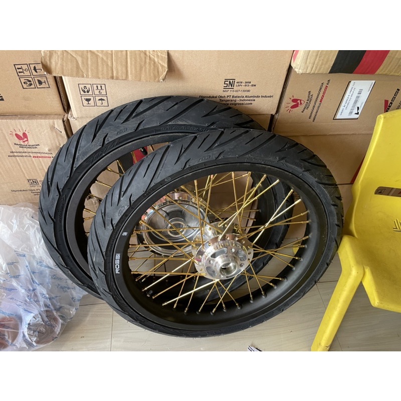 velg rx King ring 17 tapak lebar uk 215/250 plus ban fdr 80/80 90/80x17