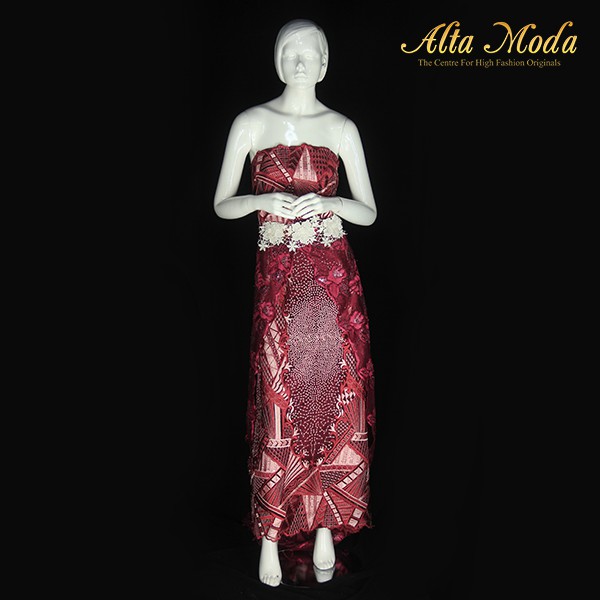 

Alta Moda Kain Tile Bordir Stunning Triangle - Merah (1M)
