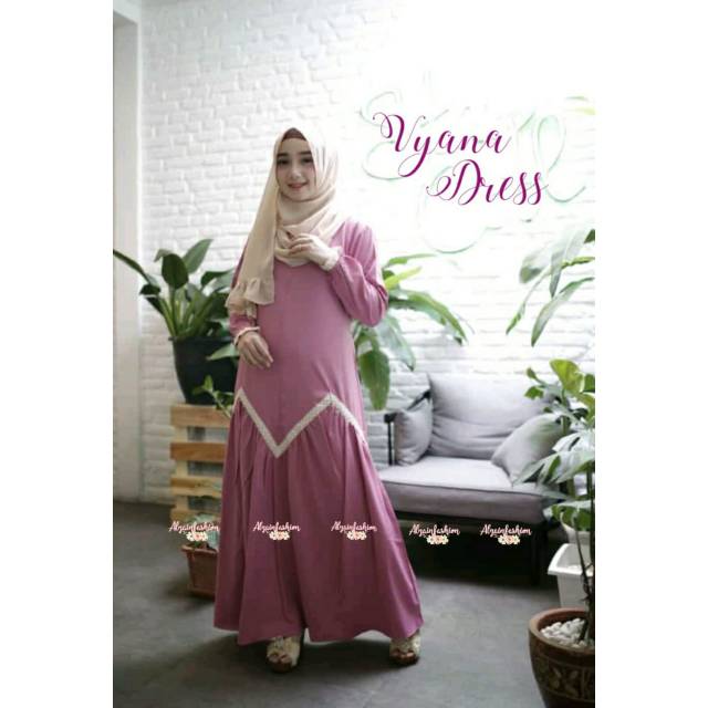 Vyana Dress by Alzain Fashion