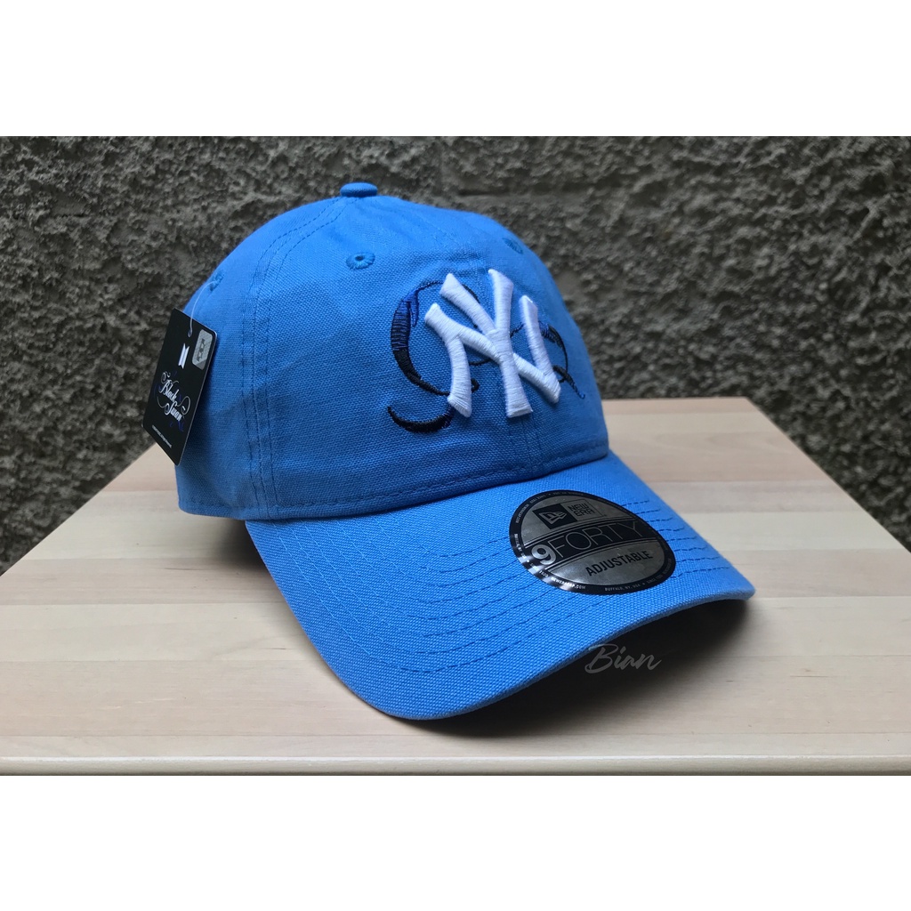 Topi BTS Black Swan x New Era 9Forty Unstructured New York Yankees Blue Cap