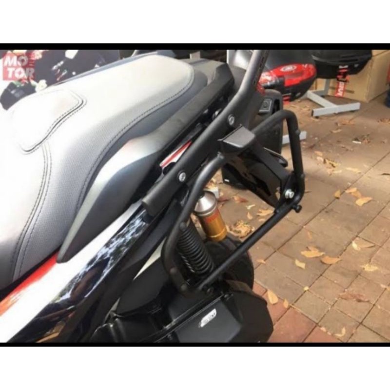 Breket Box Samping/Breket Side Box Bracket Original Givi Givi Sb2000