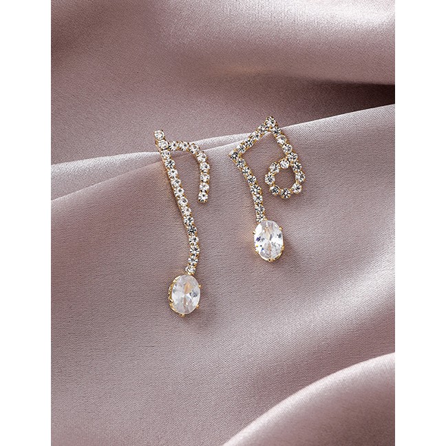 LRC Anting Tusuk Fashion Golden 925 Silver Needle Note Asymmetric Flash Diamond Earrings D59715