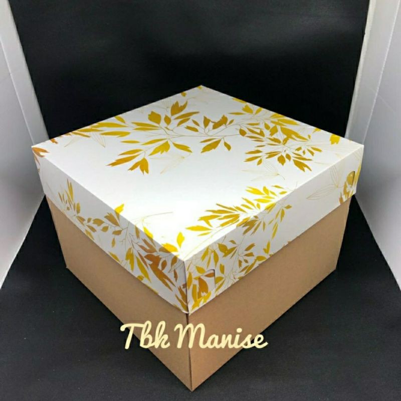 

Box Kue Golden Bamboo 25x25cm / Dus Kue / Kardus Kue / Kotak Kue / Cake Box