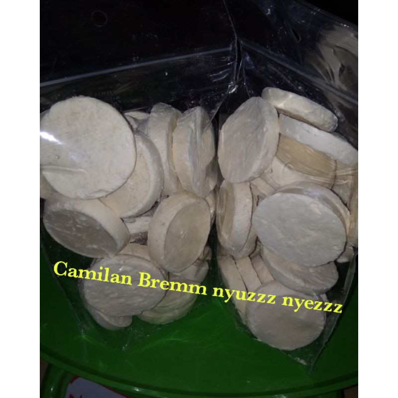 

Camilan Breem Nyuzzz Nyezzz 200gr