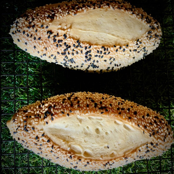 

Vietnamese Banh Mi Sesame Seed - Roti Vietnam Banh Mi Dgn Biji Wijen