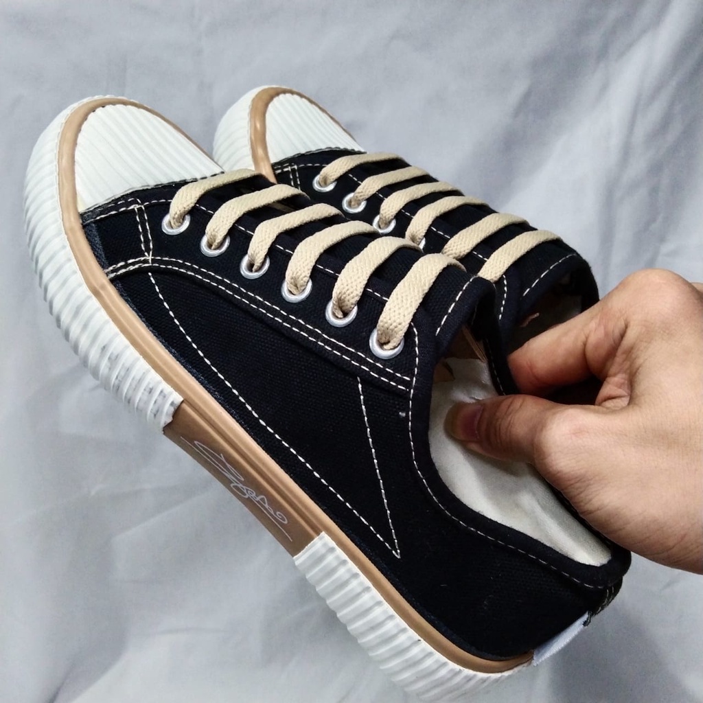 AND / sepatu sepatu wanita import fashion terlaris sepatu canvas wanita import / Sepatu Sneakers Tali Wanita Import Korea - Sepatu Import Sneakers Wanita / Sepatu Sneakers canvas Tali wanita Helio Korean Style Import New Outxide / SPT-09