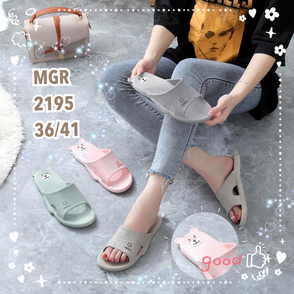 Sandal Slop Jelly Cewek Wanita Simple Tatak Bear Beruang Smile Super Lucu Cute Viral Kekinian Impor MGR Mokaya Balance (2195)/Size 36-41