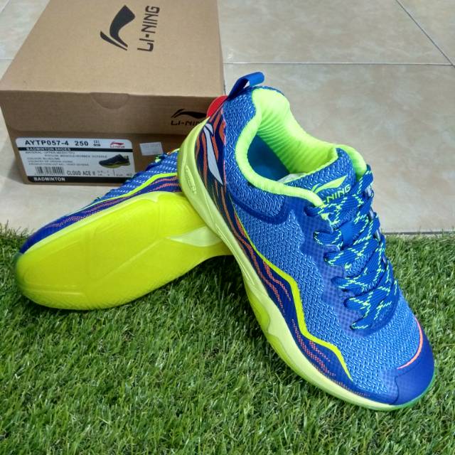 Sepatu badminton lining cloud ace II original