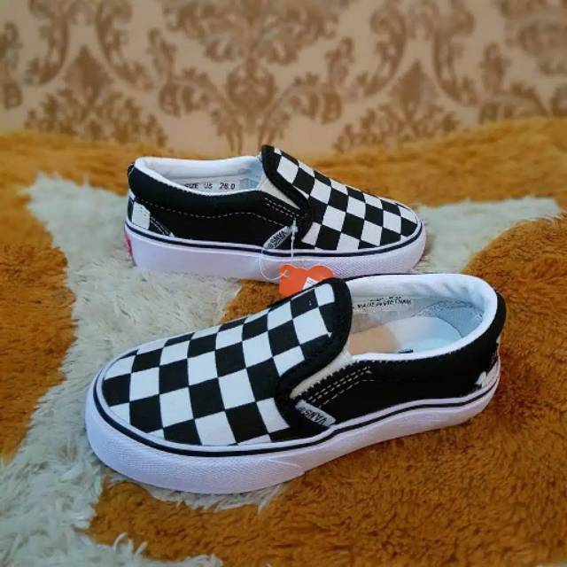 READY SIZE (21-35) SEPATU VANS ANAK SLOP CATUR PUTIH DAN HITAM