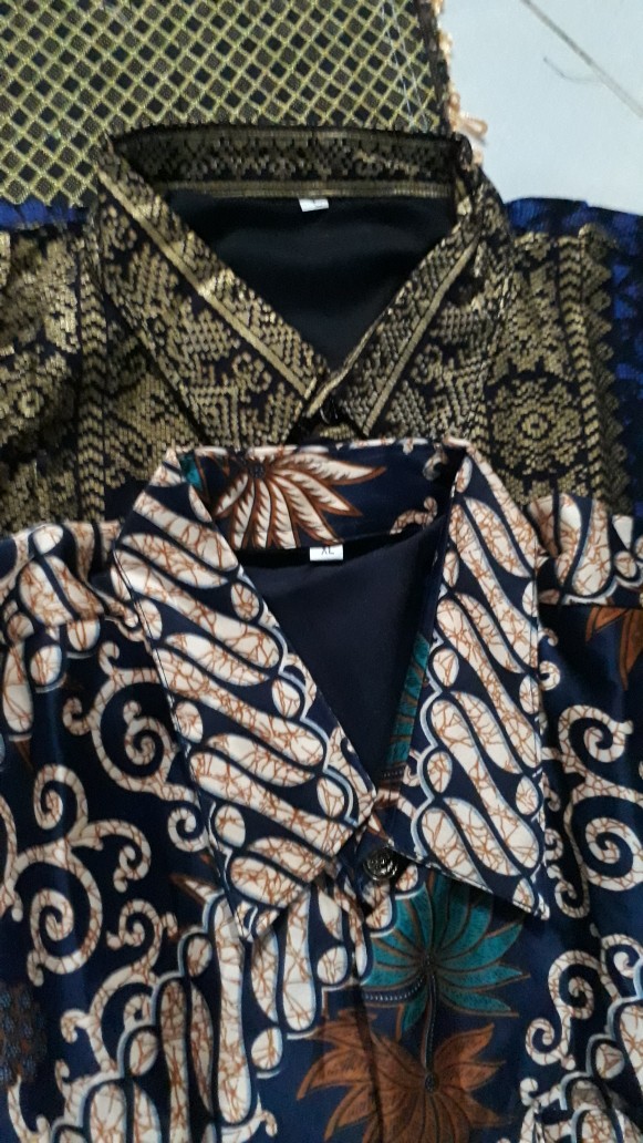Kemeja Batik  Pria Semi Sutra Premium