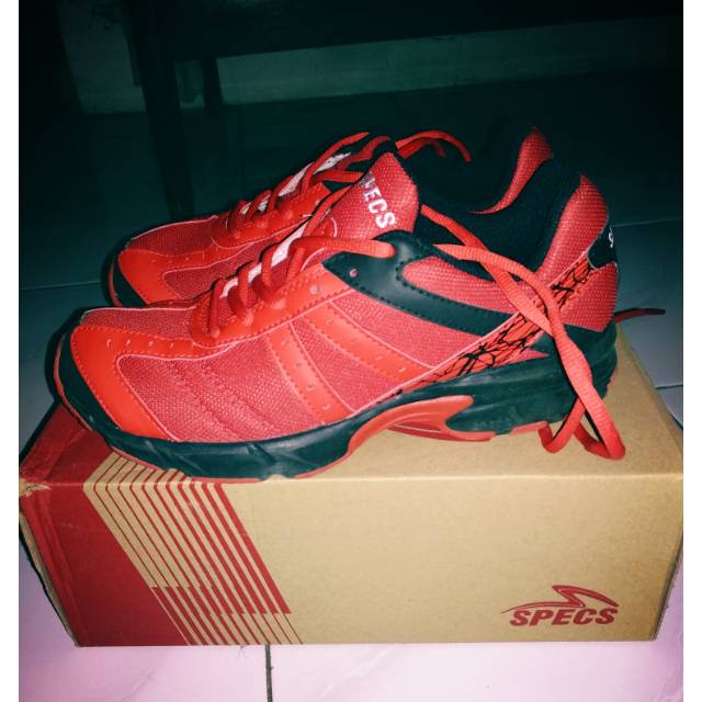 sepatu running specs vinson massif